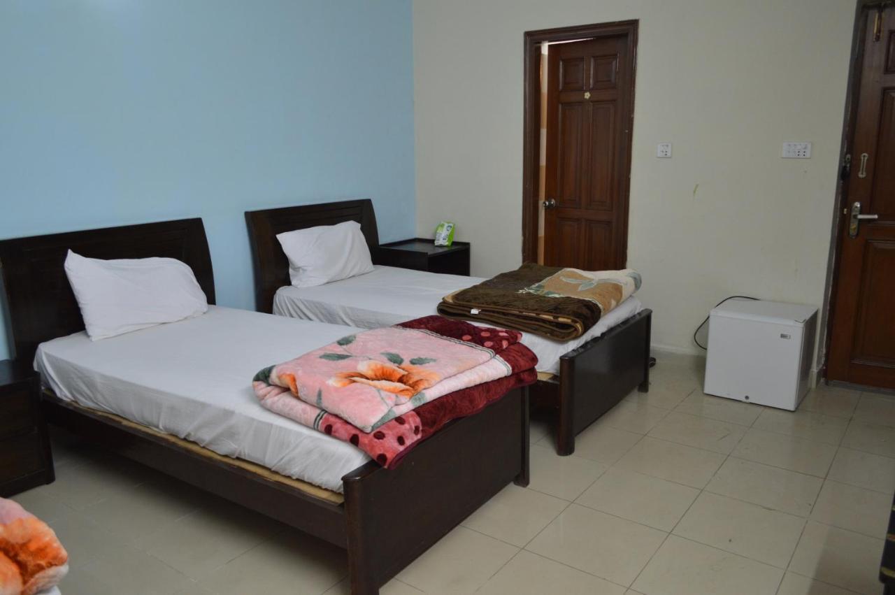 Royal Manor F-10 Bed and Breakfast Islamabad Buitenkant foto